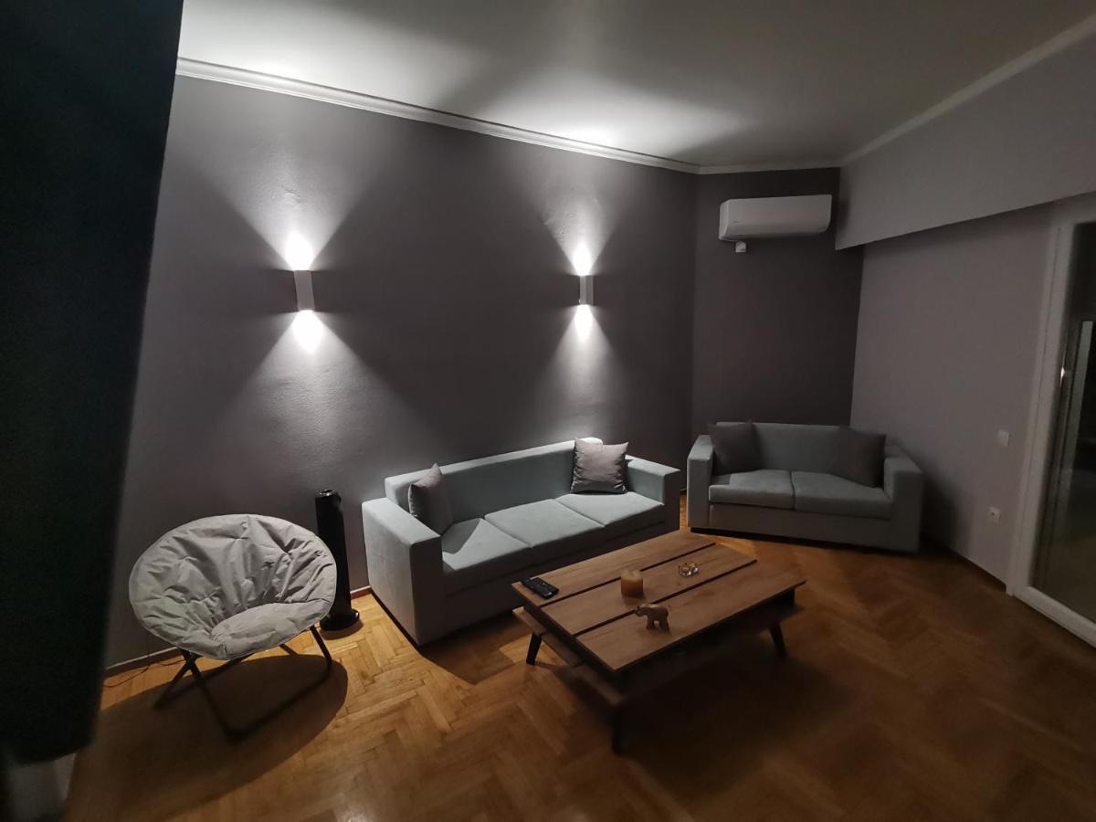 Penthouse Spacious W Super Wifi & Terrace, 2 Min From Metro Athén Kültér fotó
