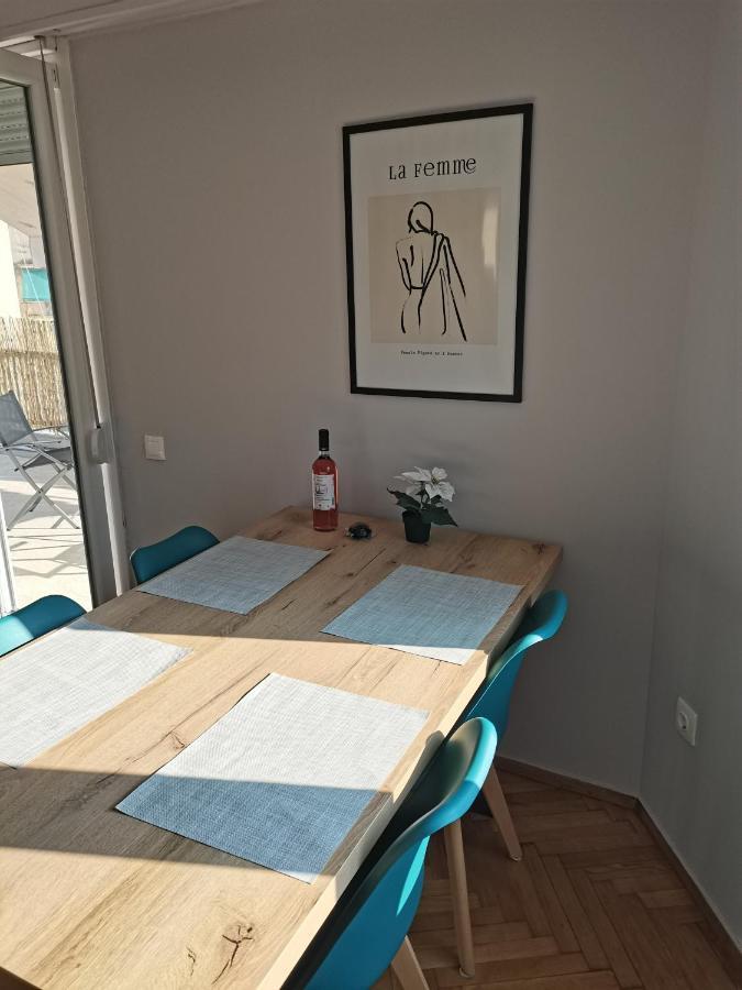Penthouse Spacious W Super Wifi & Terrace, 2 Min From Metro Athén Kültér fotó